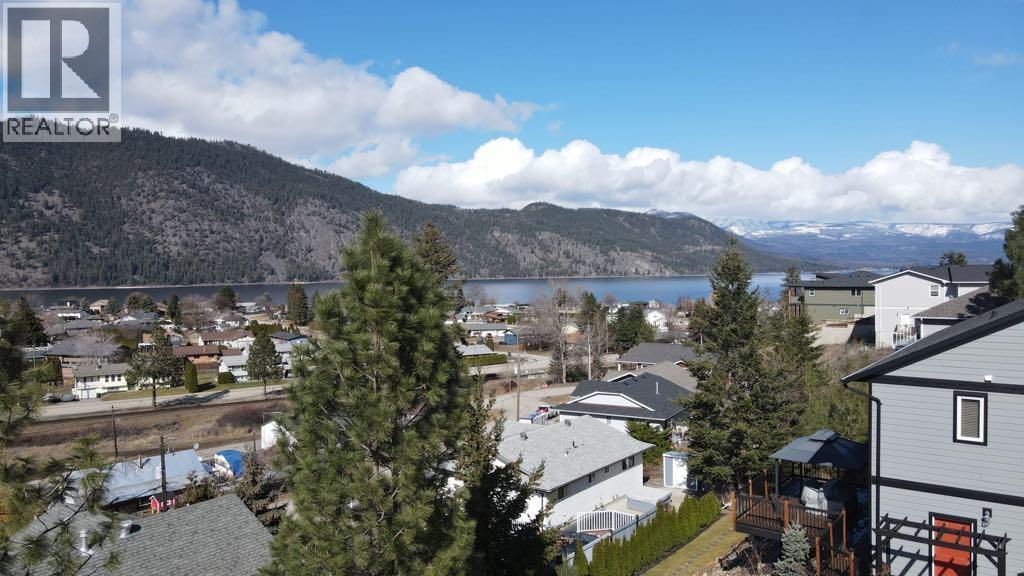 1188 Montgomery Place, Chase, British Columbia  V0E 1M0 - Photo 3 - 10364486