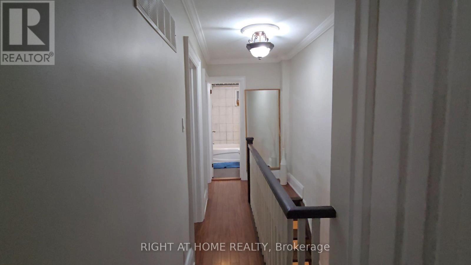 43 Bowie Avenue, Toronto, Ontario  M6E 2P2 - Photo 12 - W13650952