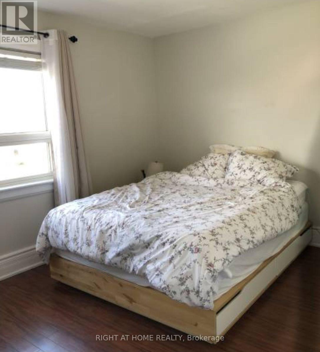 43 Bowie Avenue, Toronto, Ontario  M6E 2P2 - Photo 6 - W13650952