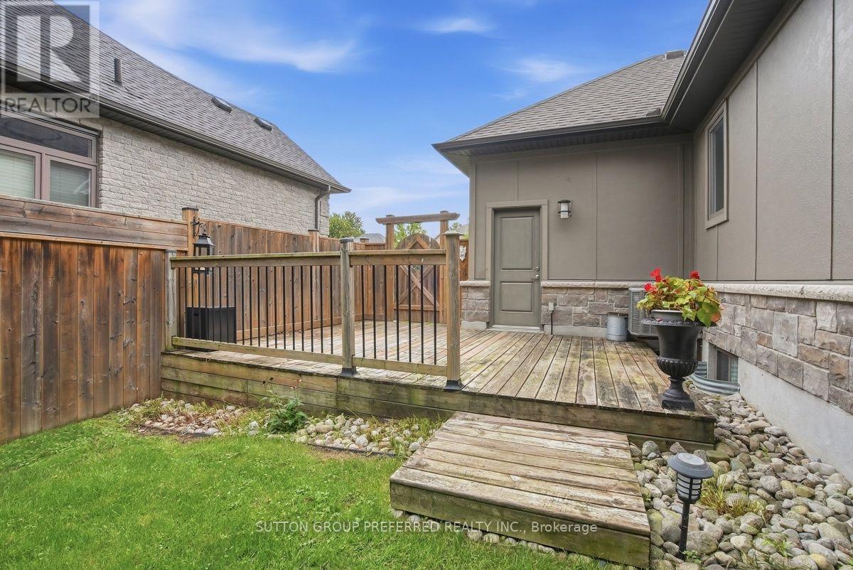 21 Caverhill Crescent, Middlesex Centre, Ontario  N0L 1R0 - Photo 47 - X13794662