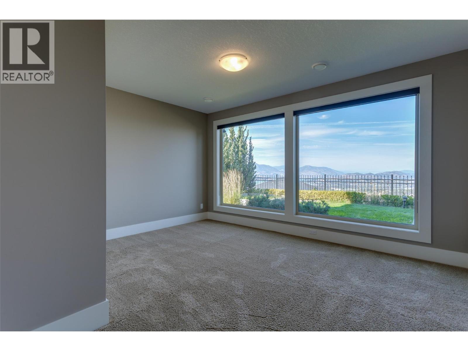 1002 Hewetson Avenue, Kelowna, British Columbia  V1W 5H8 - Photo 52 - 10399509