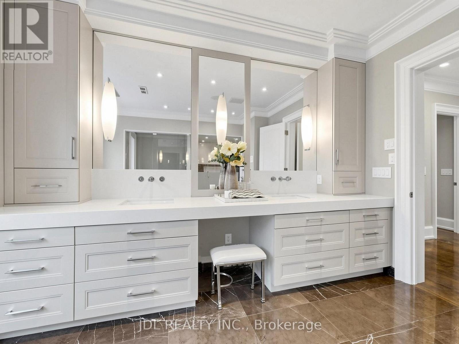 105 Arjay Crescent, Toronto, Ontario  M2L 1C6 - Photo 25 - C13794622