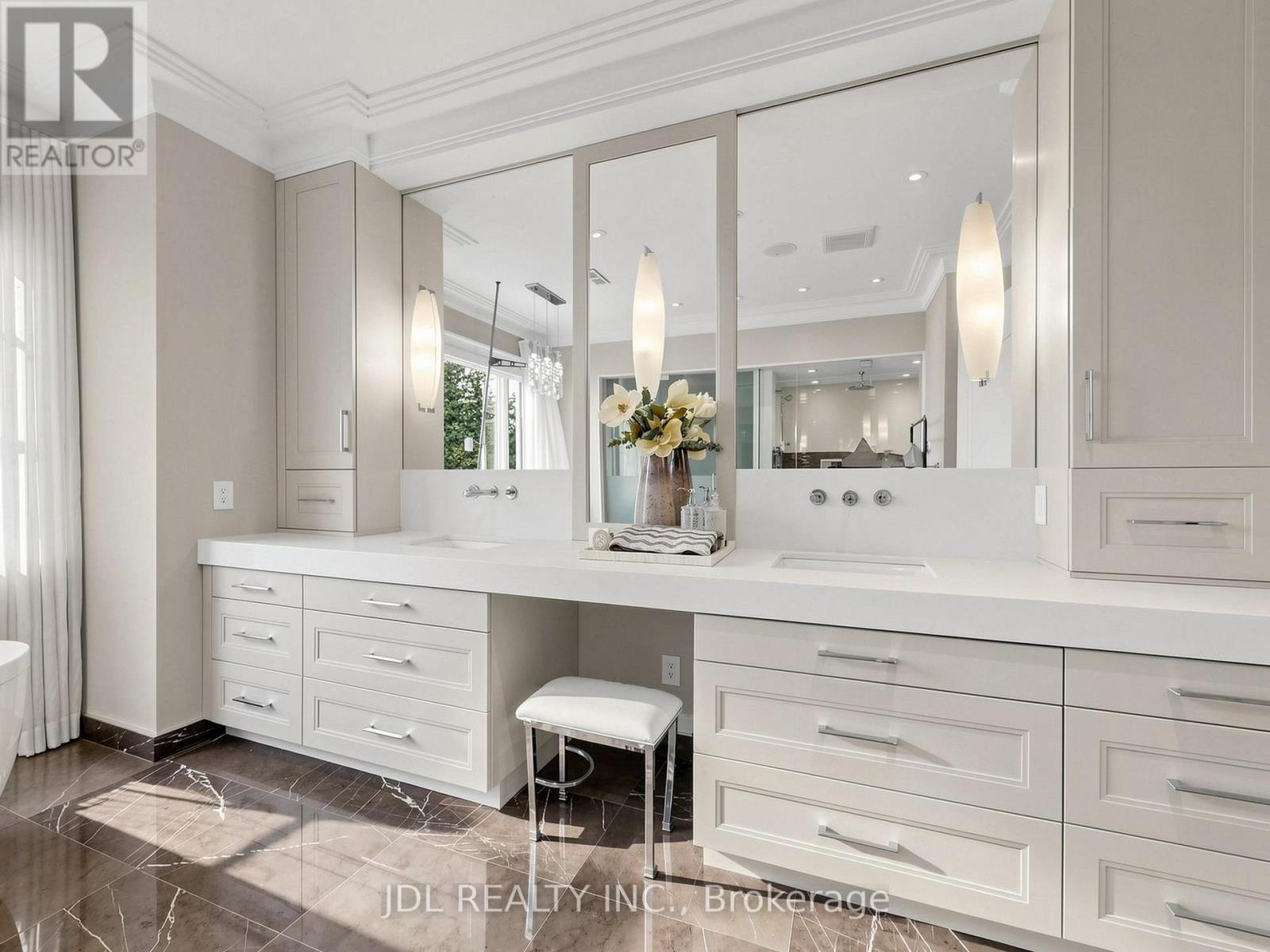 105 Arjay Crescent, Toronto, Ontario  M2L 1C6 - Photo 26 - C13794622