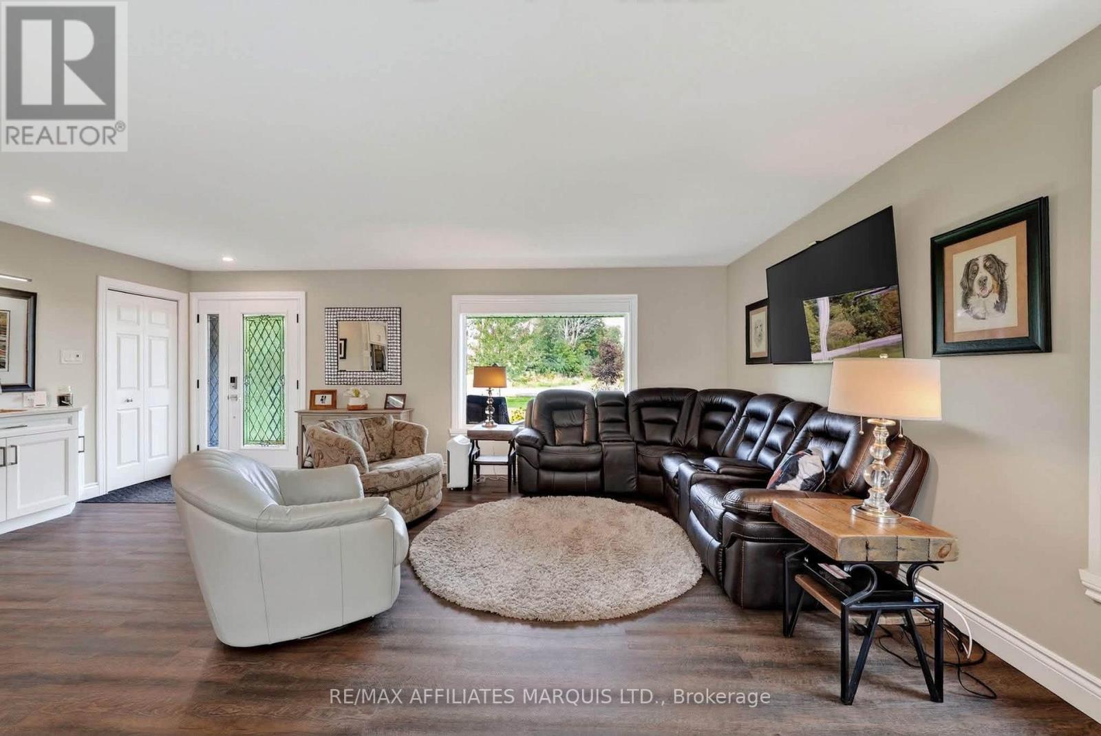 17576 Island Road, South Stormont, Ontario  K0C 1S0 - Photo 21 - X13794656
