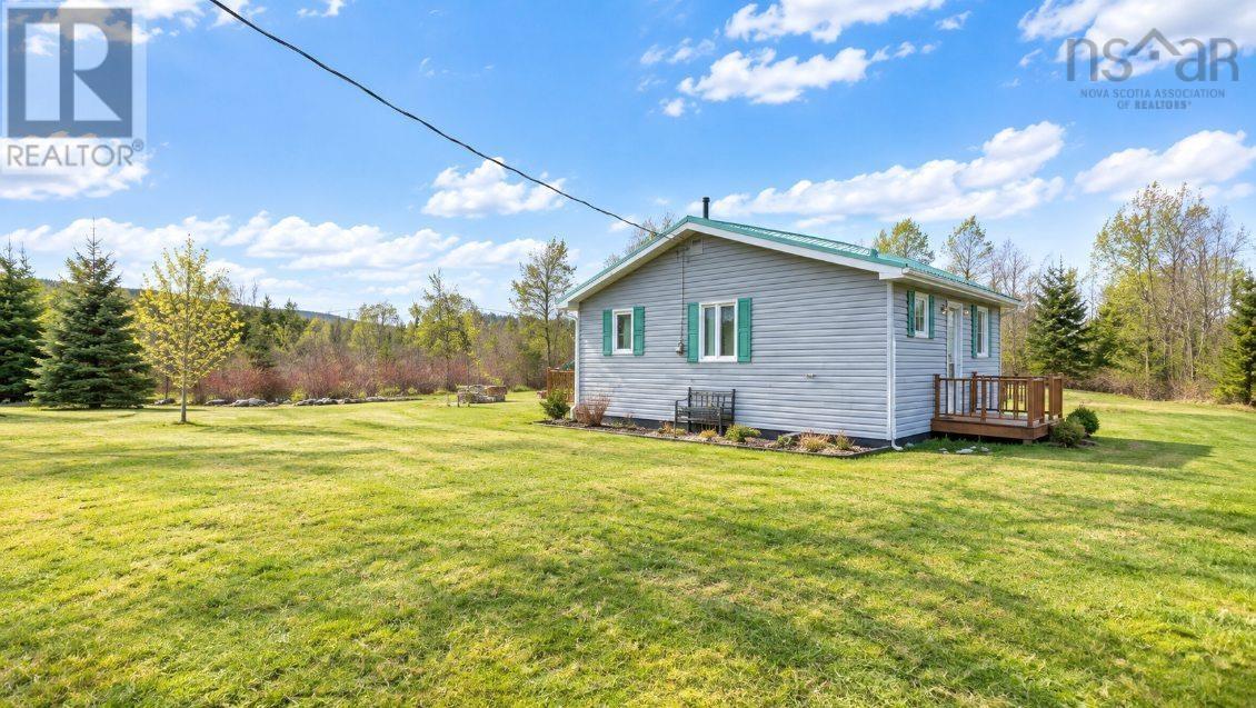 296 Valley Road, Westchester, Nova Scotia  B0M 1M0 - Photo 2 - 202600958