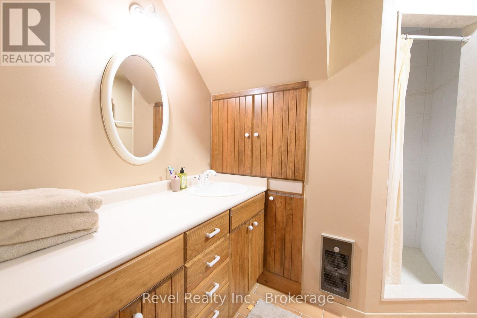 150 Wyandot Court, Blue Mountains, Ontario  L9Y 0S4 - Photo 25 - X13794646