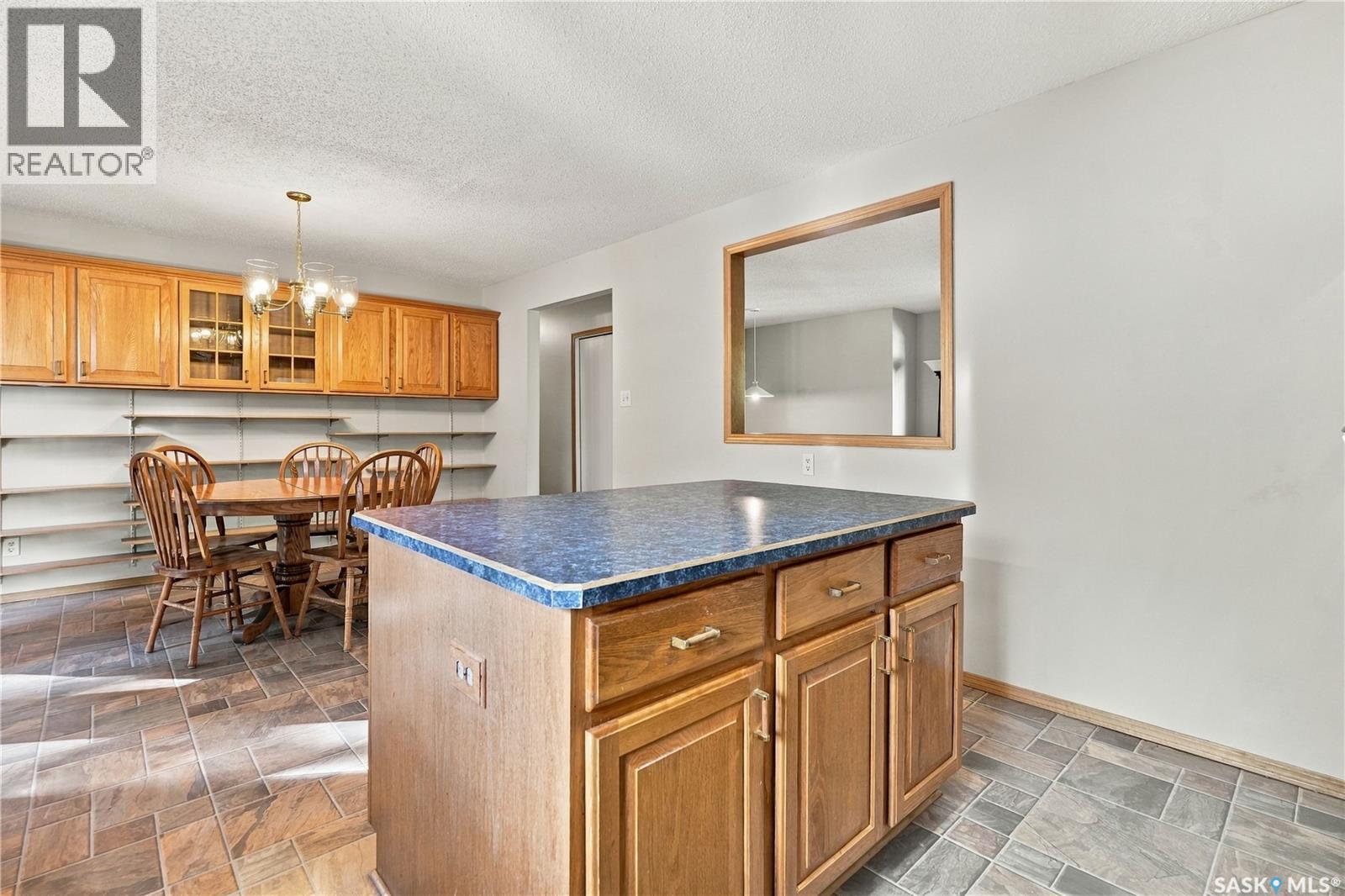 843 N Mcintosh Street, Regina, Saskatchewan  S4R 6H1 - Photo 15 - SK045455