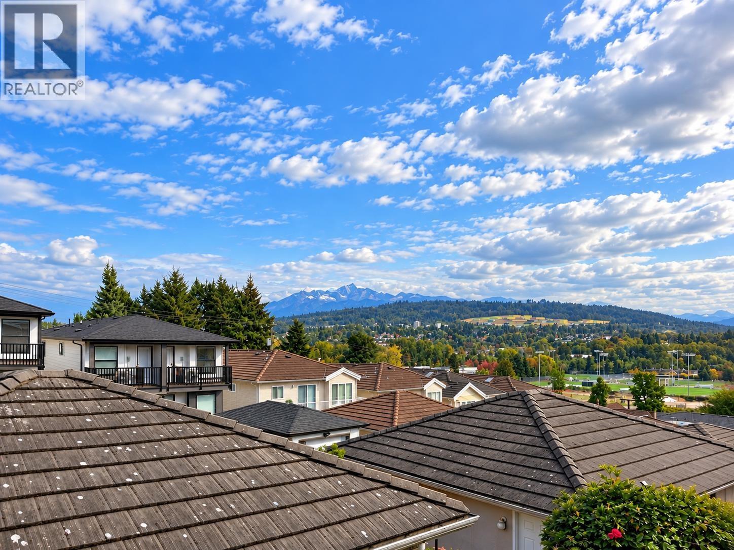5957 Woodsworth Street, Burnaby, British Columbia  V5G 1S9 - Photo 3 - R3166612