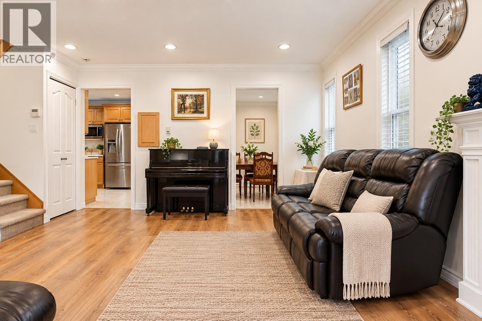 5957 Woodsworth Street, Burnaby, British Columbia  V5G 1S9 - Photo 8 - R3166612