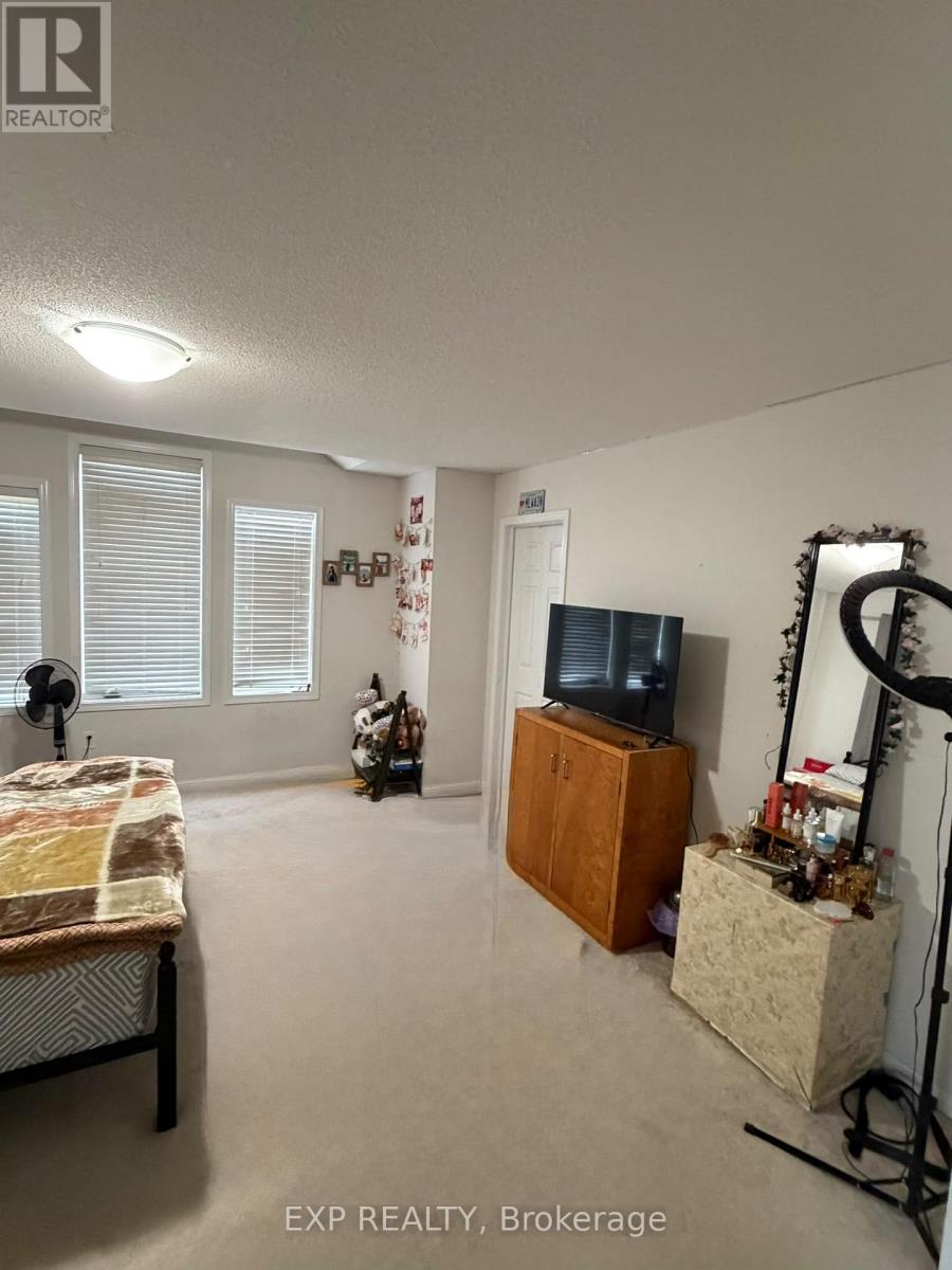 75 Agricola Road, Brampton, Ontario  L7A 0G2 - Photo 4 - W13794680
