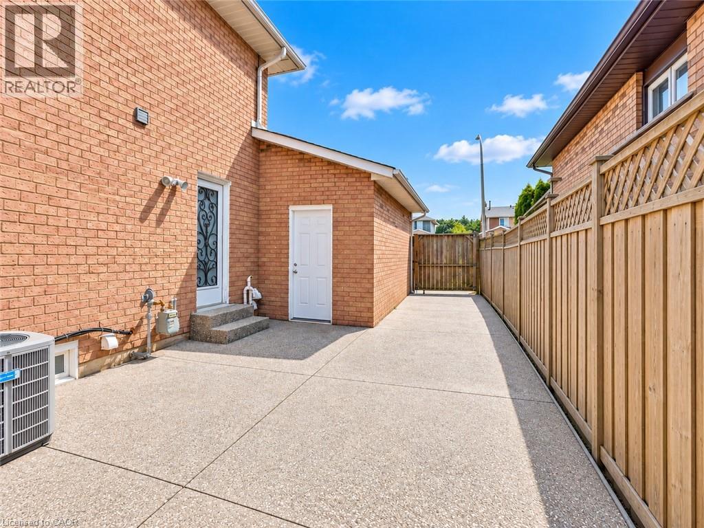 31 Vega Street, Hamilton, Ontario  L8E 4S6 - Photo 44 - 40864207