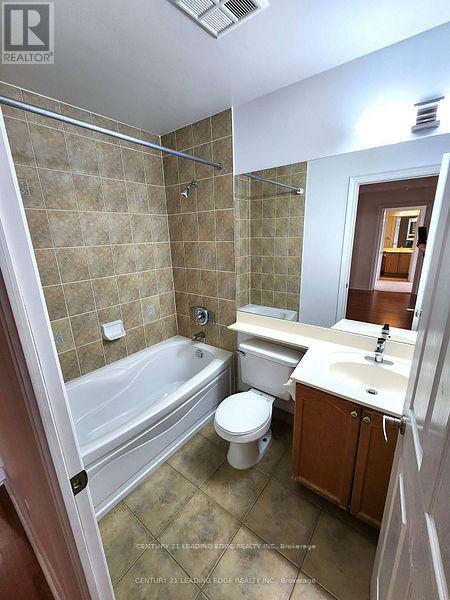 233 - 33 Cox Boulevard, Markham, Ontario  L3R 8A6 - Photo 5 - N13528324