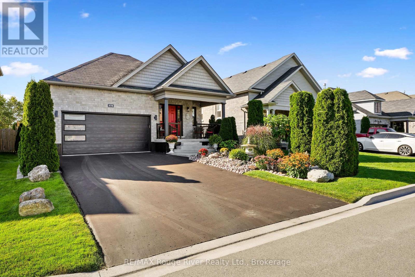 378 LONSBERRY DRIVE, Cobourg, Ontario
