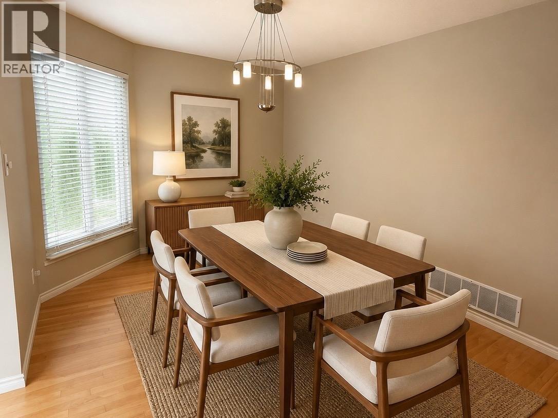 1305 Gower Point Road, Gibsons, British Columbia  V0N 1V3 - Photo 9 - R3166565