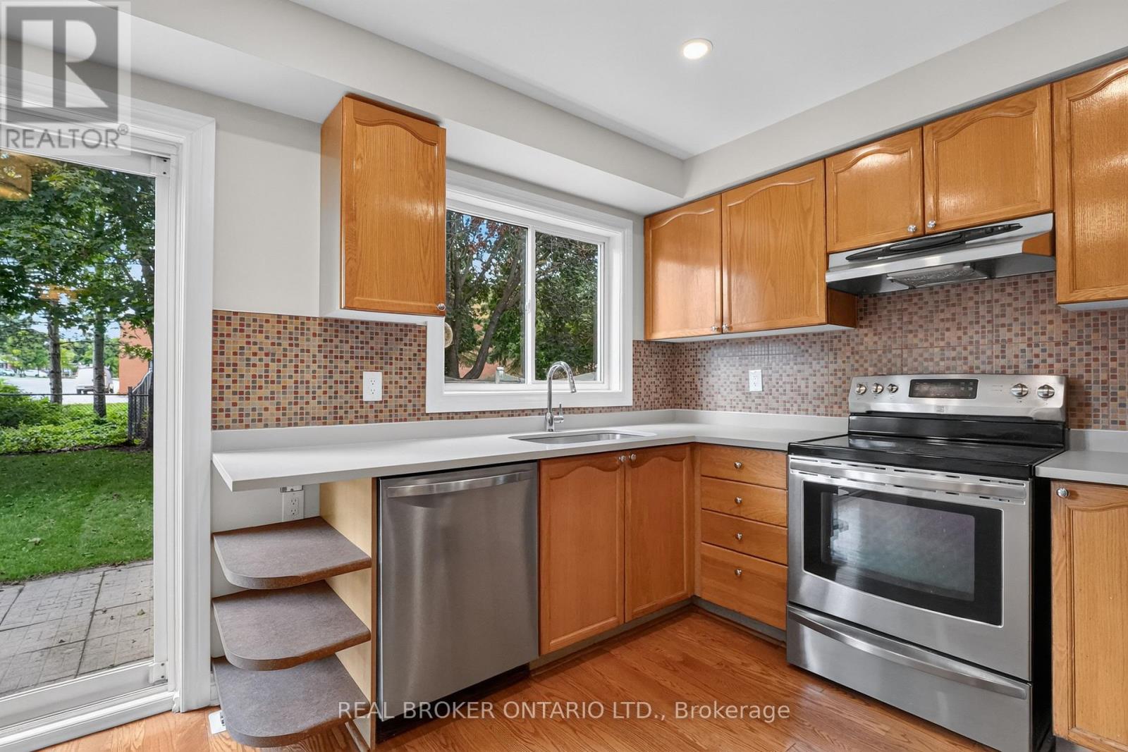 56 Bannock Crescent, Ottawa, Ontario  K2K 2P9 - Photo 11 - X13794712