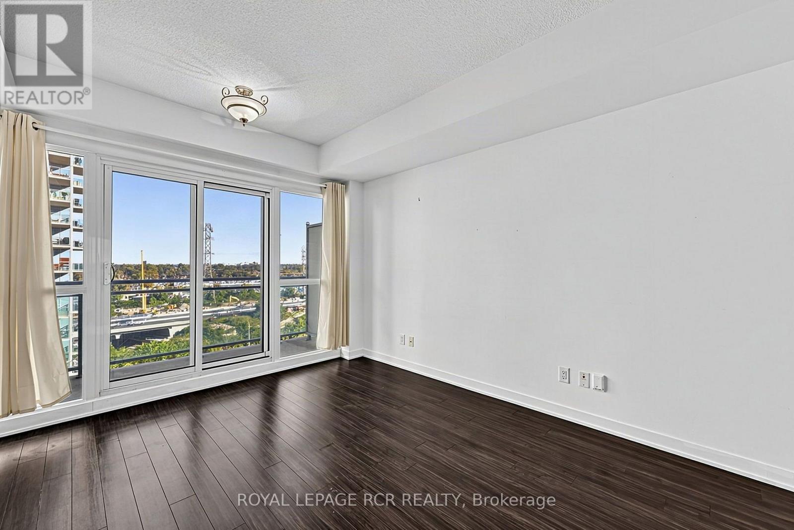1022 - 165 Legion Road N, Toronto, Ontario  M8Y 0B3 - Photo 14 - W13789030