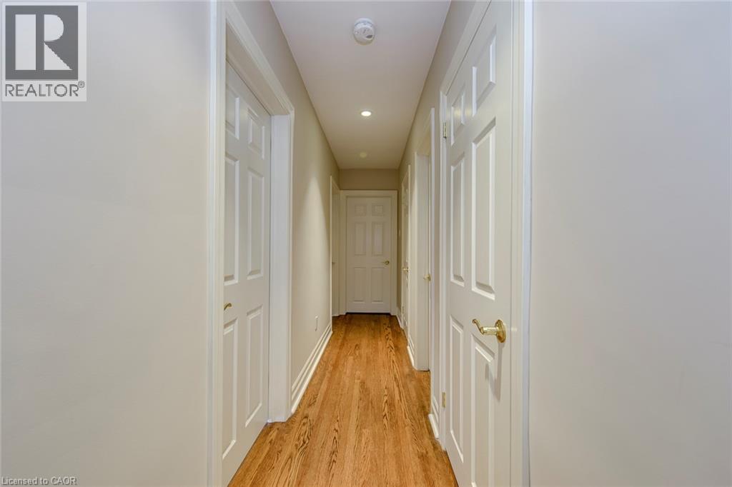 281 Pinehurst Drive, Oakville, Ontario  L6J 4X2 - Photo 19 - 40863759