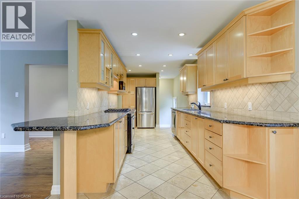 281 Pinehurst Drive, Oakville, Ontario  L6J 4X2 - Photo 11 - 40863759