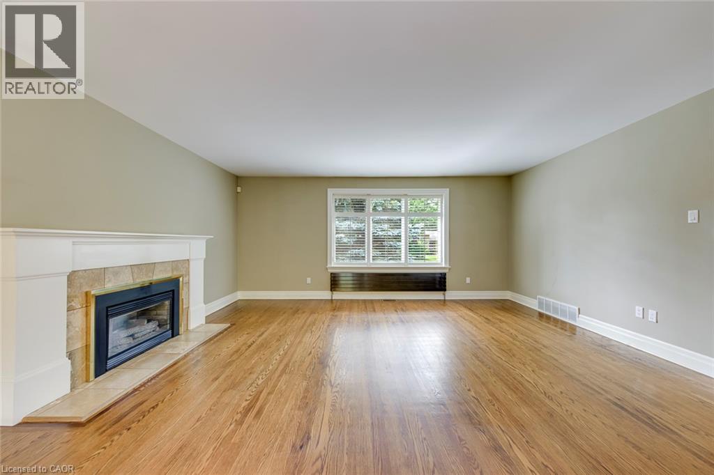 281 Pinehurst Drive, Oakville, Ontario  L6J 4X2 - Photo 7 - 40863759