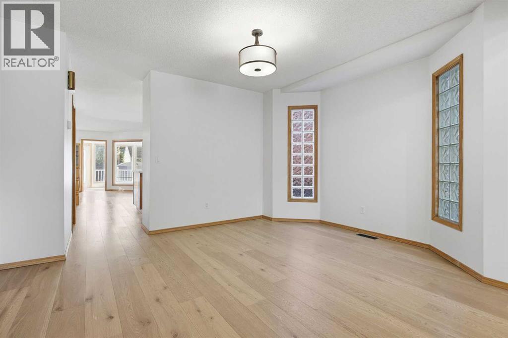 463 23 Avenue Nw, Calgary, Alberta  T2M 1S5 - Photo 11 - A2340984