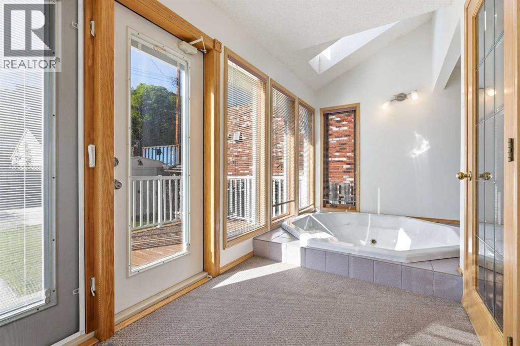 463 23 Avenue Nw, Calgary, Alberta  T2M 1S5 - Photo 19 - A2340984