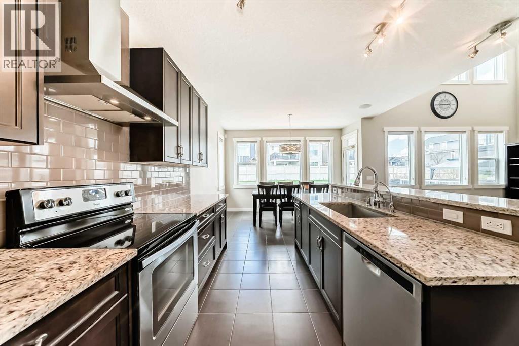210 Stonemere Green, Chestermere, Alberta  T1X 0S2 - Photo 6 - A2308839