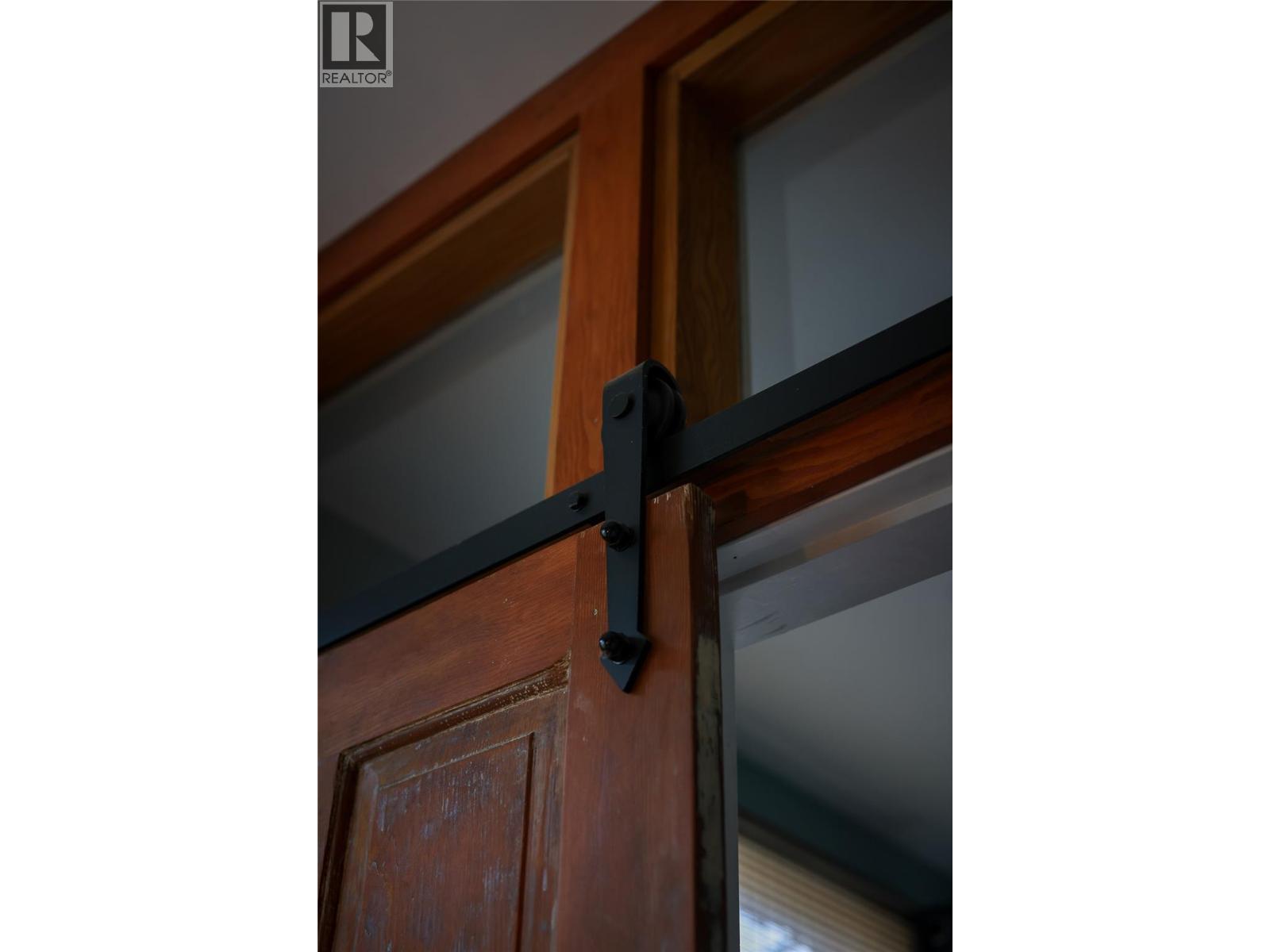 1677 Second Avenue, Rossland, British Columbia V0G 1Y0 - Photo 25 - 10400709