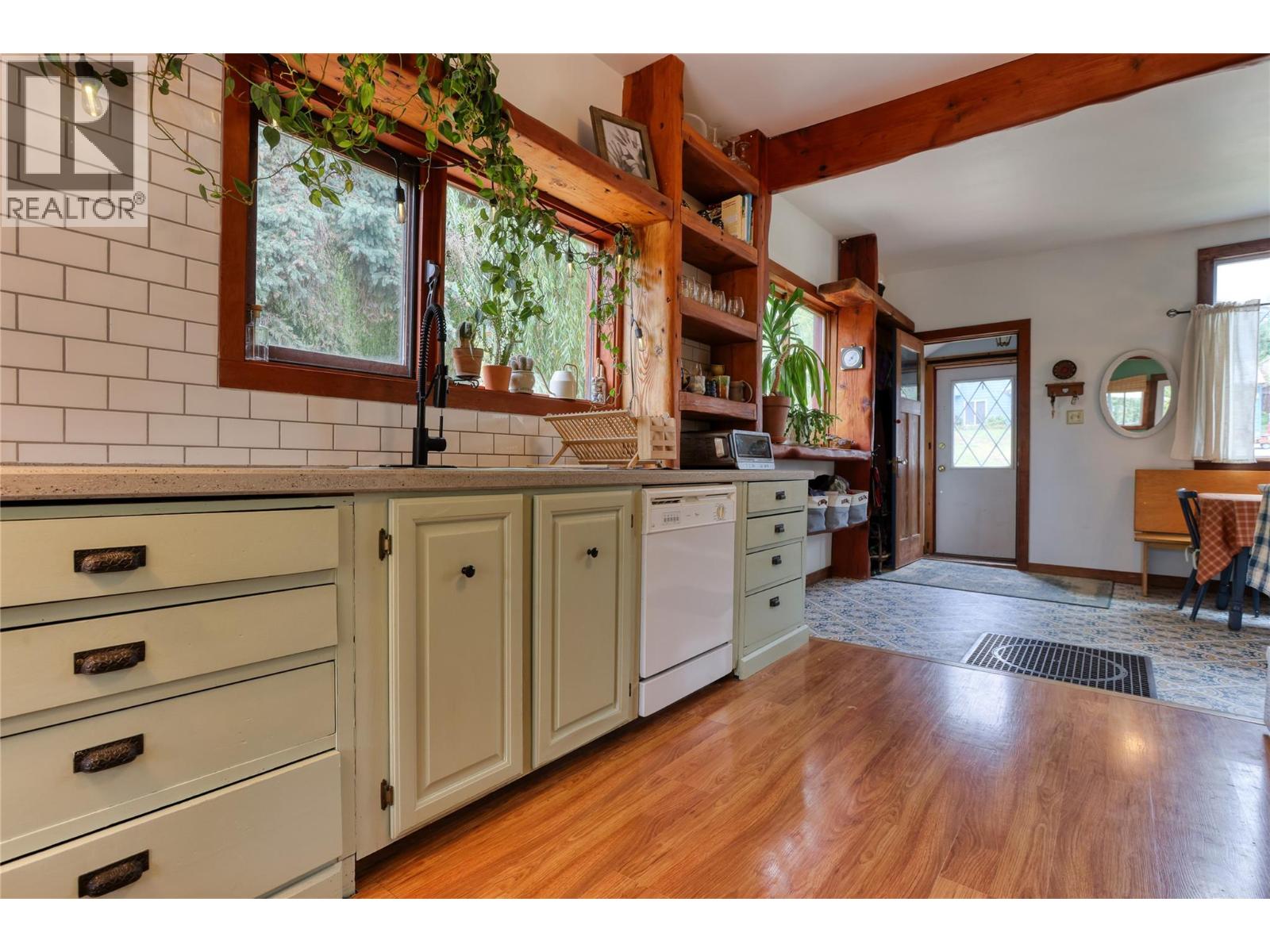 1677 Second Avenue, Rossland, British Columbia V0G 1Y0 - Photo 3 - 10400709