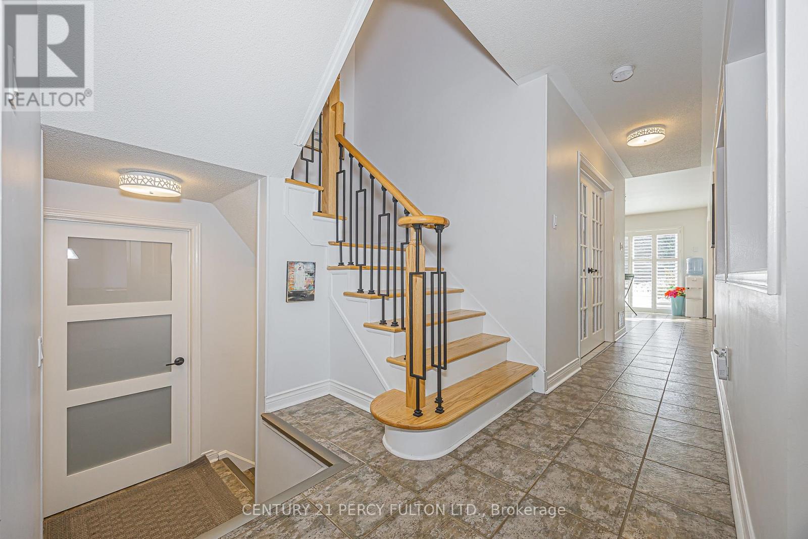 84 Loraview Lane, Aurora, Ontario  L4G 6N5 - Photo 8 - N13794722