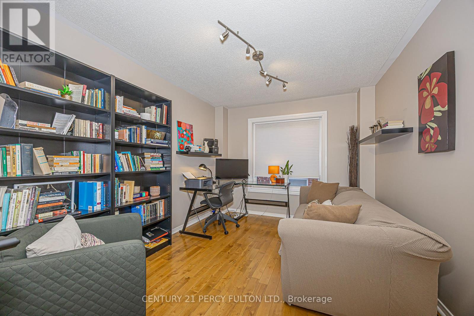 84 Loraview Lane, Aurora, Ontario  L4G 6N5 - Photo 9 - N13794722