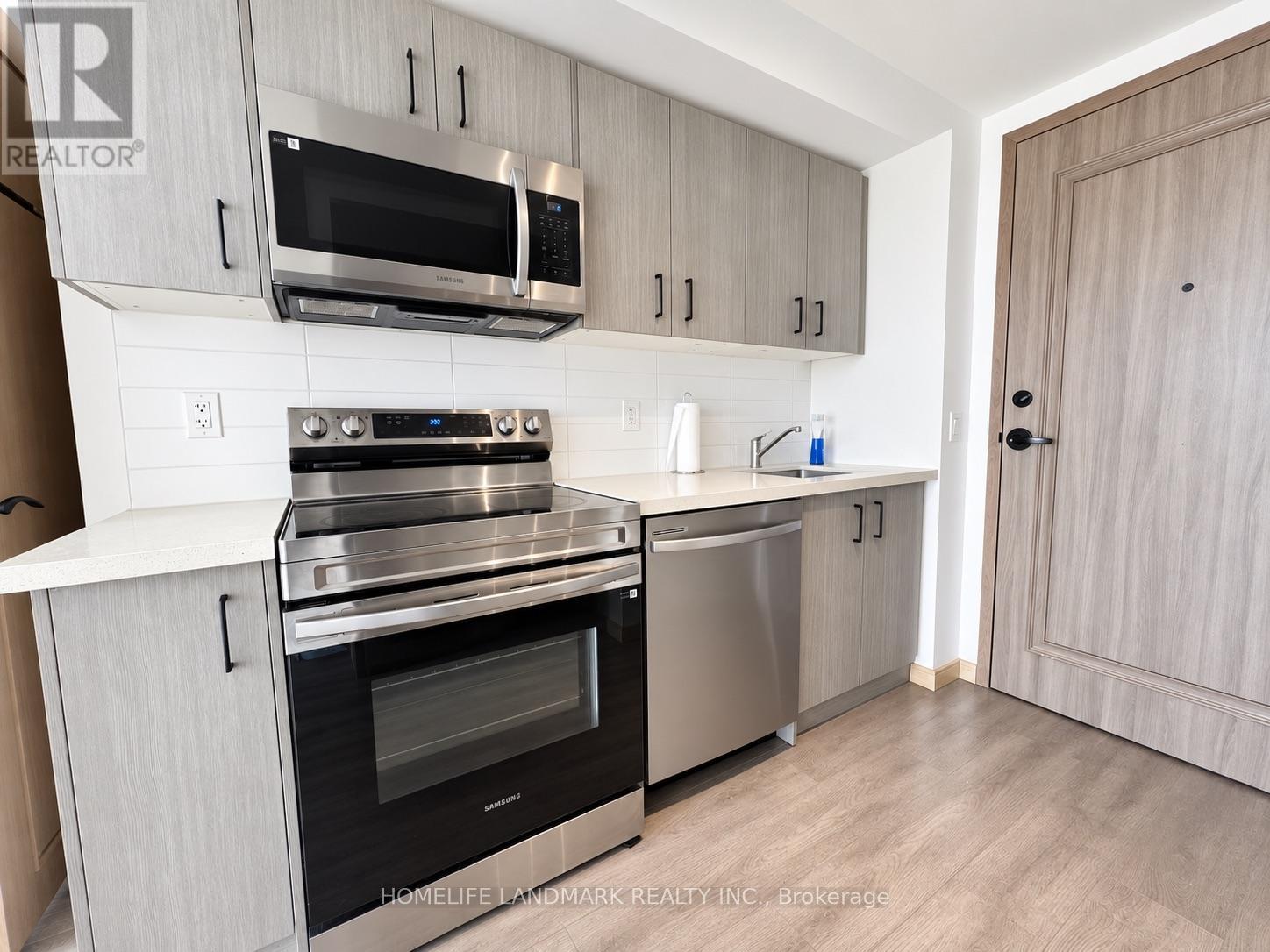 1006 - 3421 Sheppard Avenue E, Toronto, Ontario  M1T 0C1 - Photo 2 - E13704208