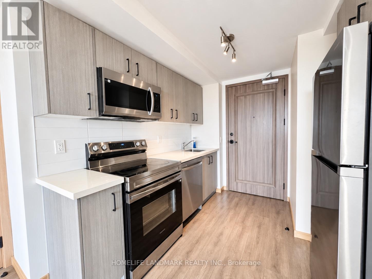 1006 - 3421 Sheppard Avenue E, Toronto, Ontario  M1T 0C1 - Photo 4 - E13704208