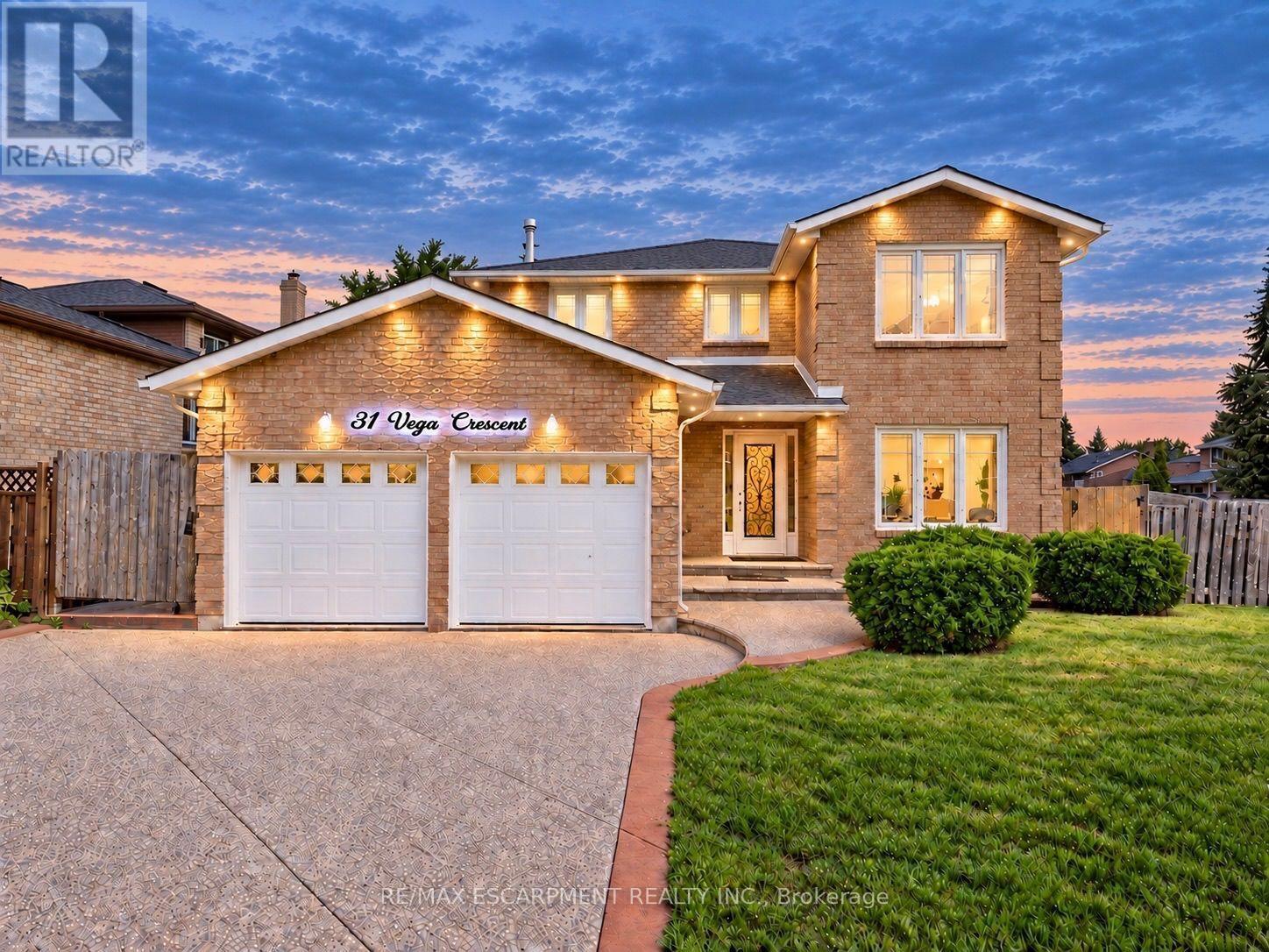 31 Vega Crescent, Hamilton, Ontario  L8E 4S6 - Photo 4 - X13794728