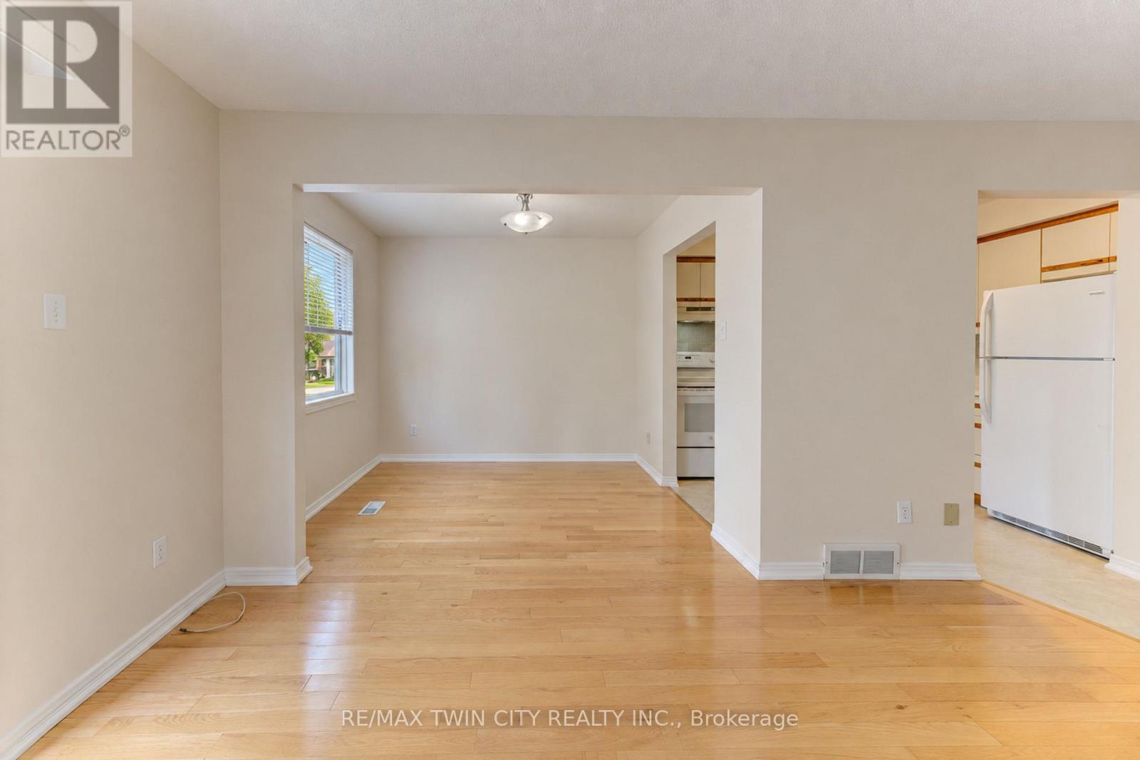 4 - 360 Cornridge Place, Waterloo, Ontario  N2T 2N9 - Photo 12 - X13792840