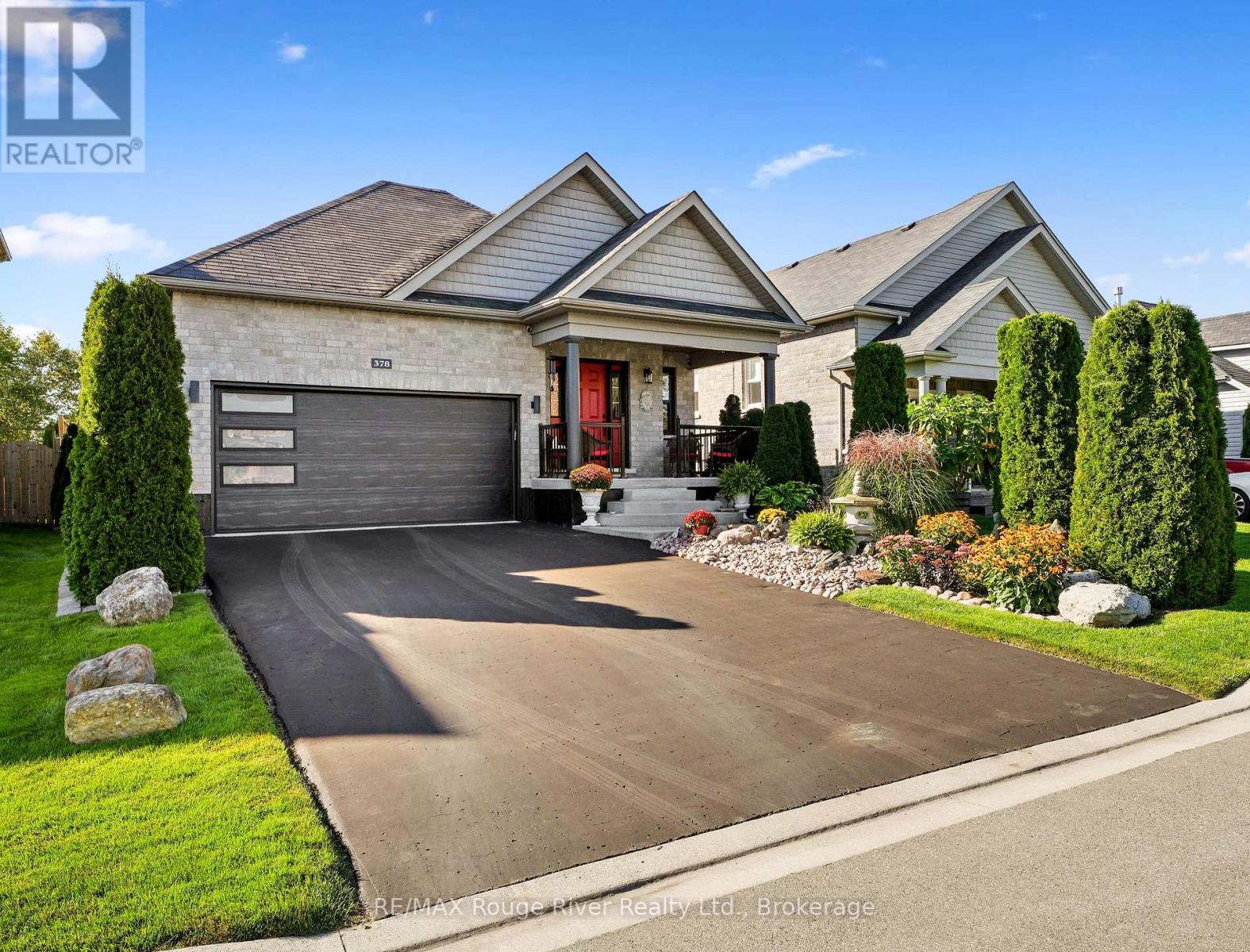 378 LONSBERRY DRIVE, Cobourg, Ontario