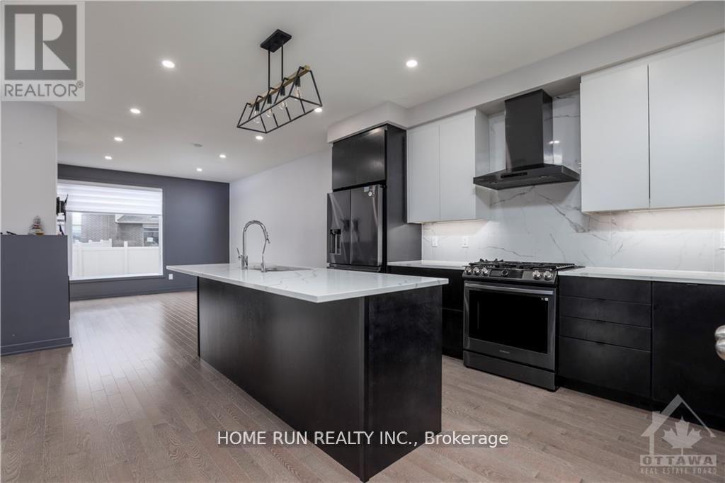 923 Chipping Circle, Ottawa, Ontario  K4M 0E7 - Photo 3 - X13794760