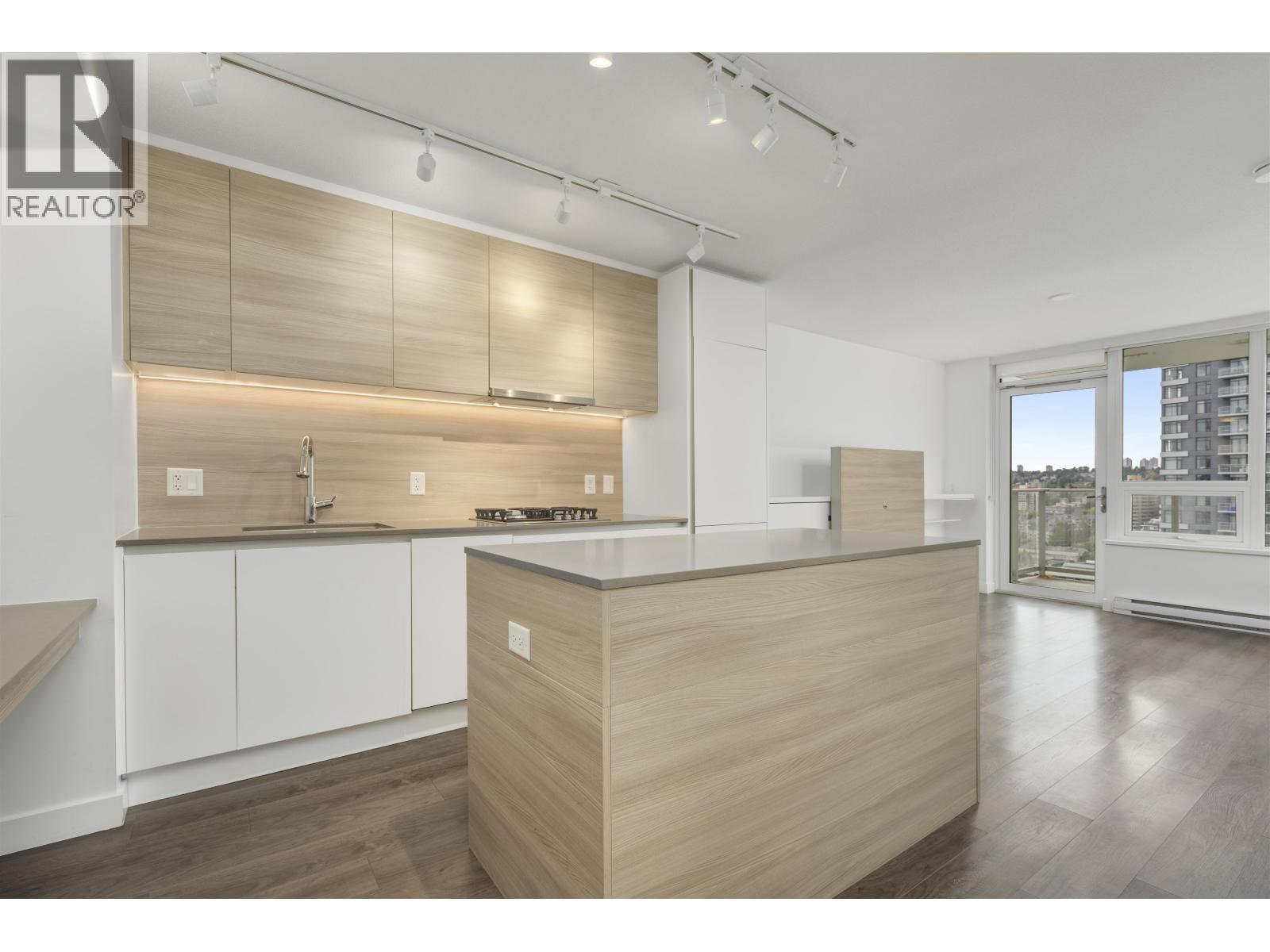 1803 988 Quayside Drive, New Westminster, British Columbia  V3M 0L5 - Photo 6 - R3166635