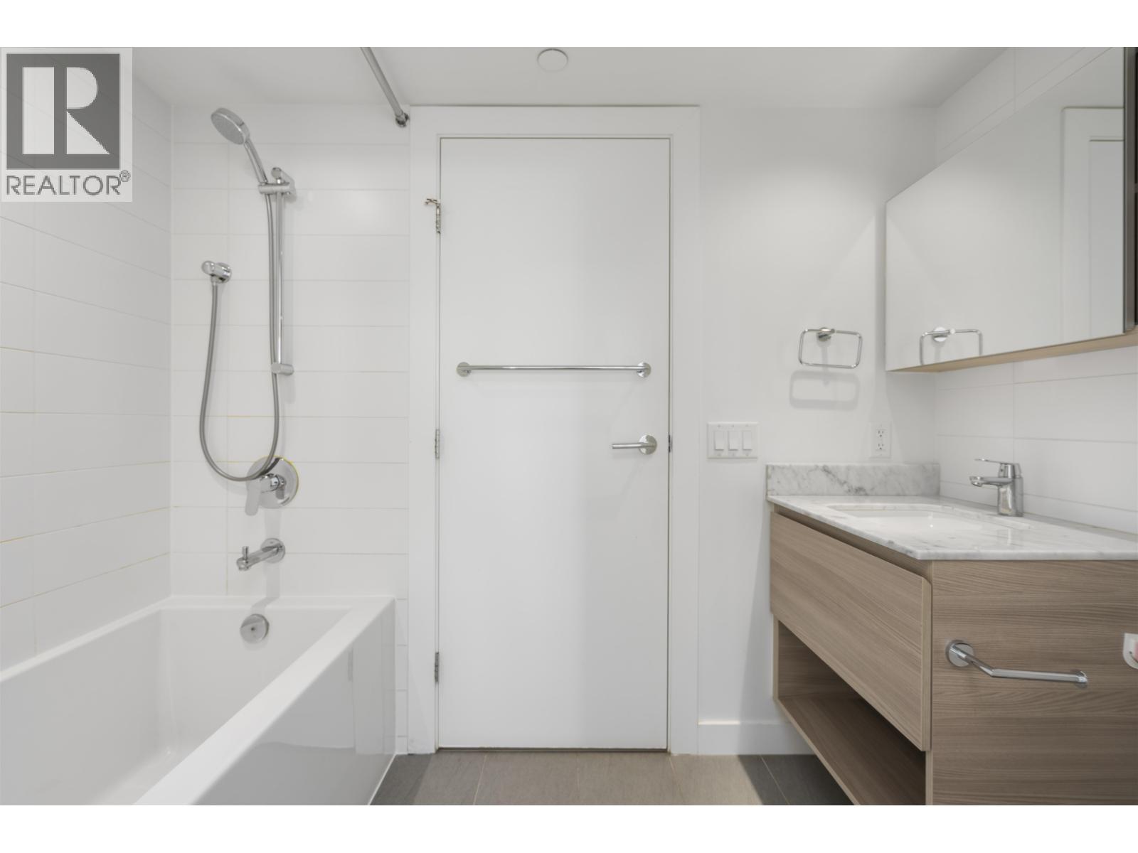1803 988 Quayside Drive, New Westminster, British Columbia  V3M 0L5 - Photo 8 - R3166635