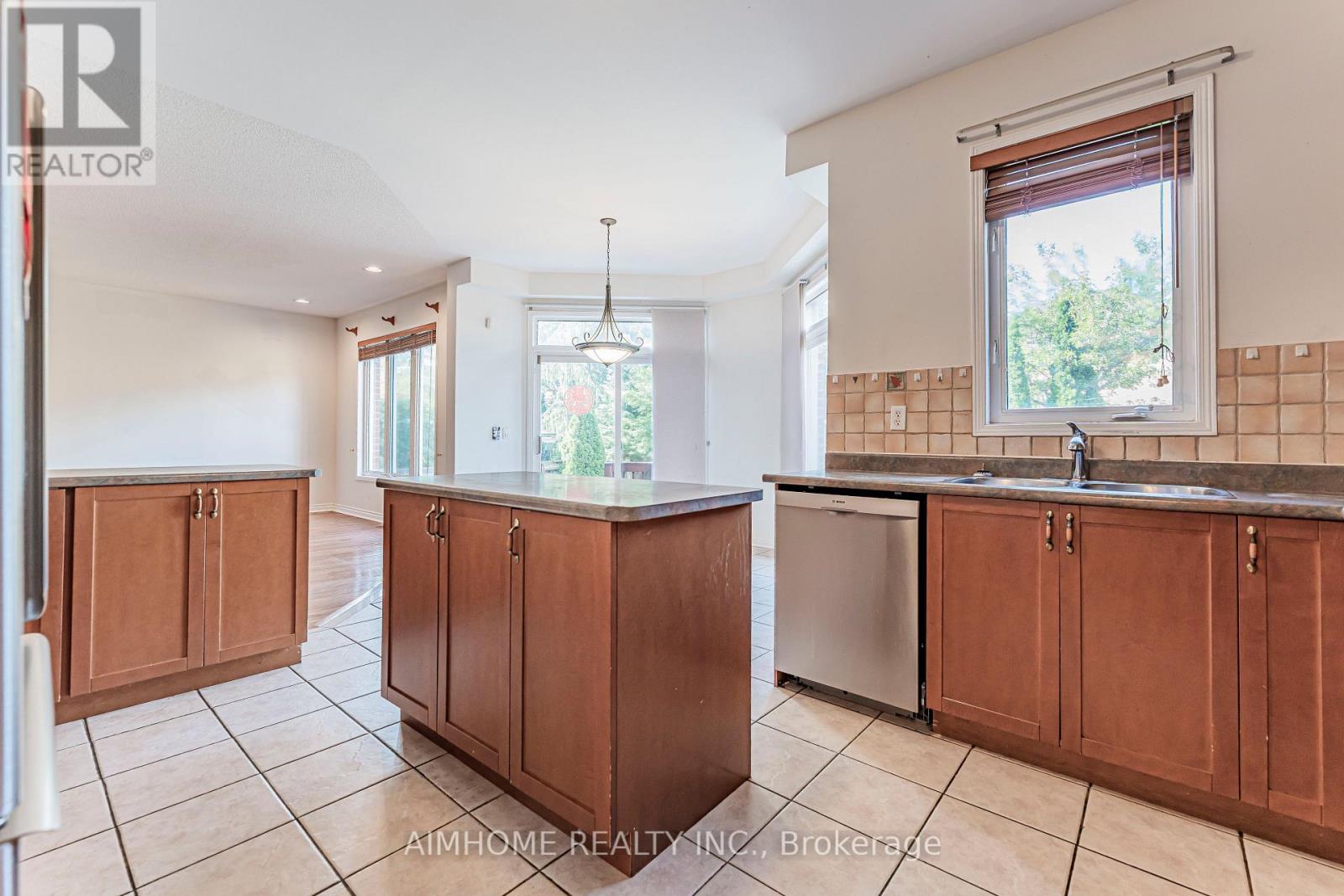 48 Red Ash Drive, Markham (Legacy), Ontario  L3S 4B8 - Photo 11 - N13794762