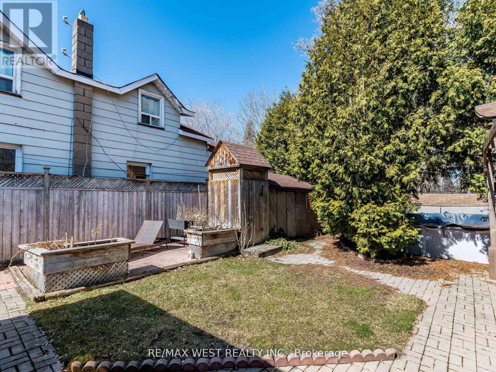 76 Laburnham Avenue, Toronto, Ontario  M8W 1S8 - Photo 34 - W13757266