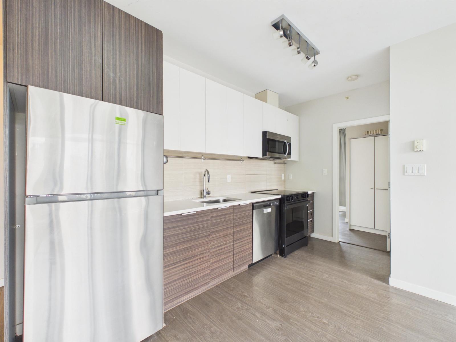 202 13303 103a Avenue, Surrey, British Columbia  V3T 0K6 - Photo 9 - R3166630