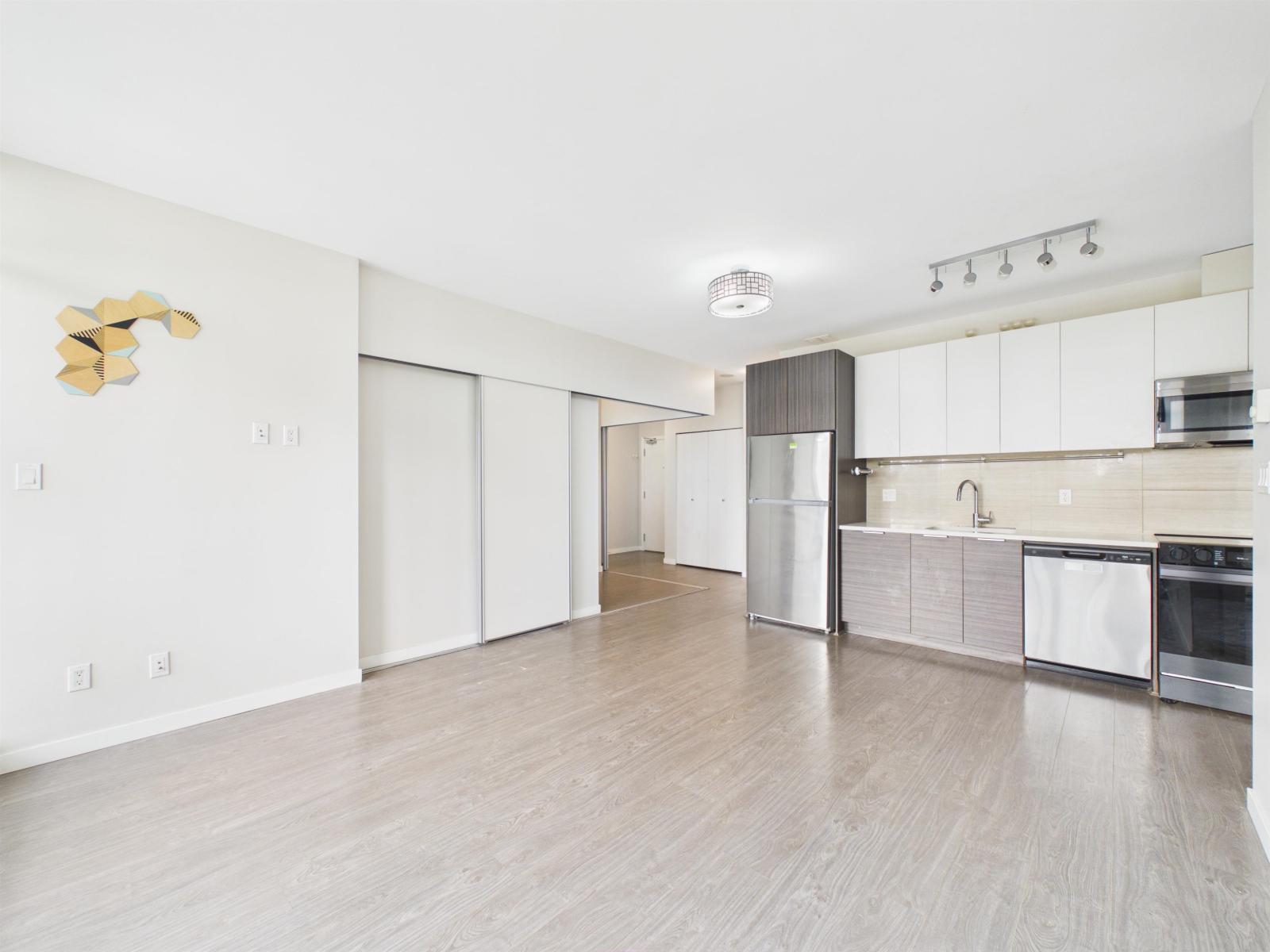 202 13303 103a Avenue, Surrey, British Columbia  V3T 0K6 - Photo 7 - R3166630