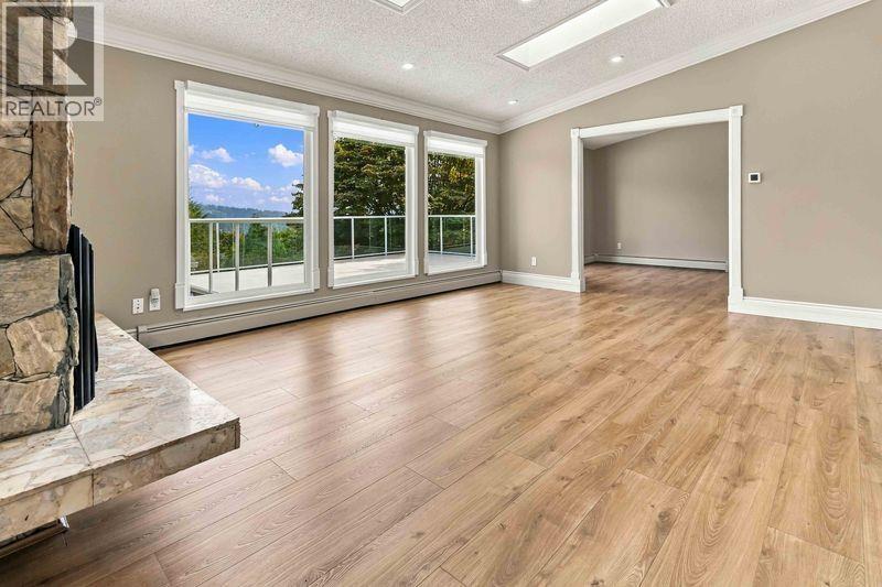 734 Carleton Drive, Port Moody, British Columbia  V3H 3K6 - Photo 5 - R3166555