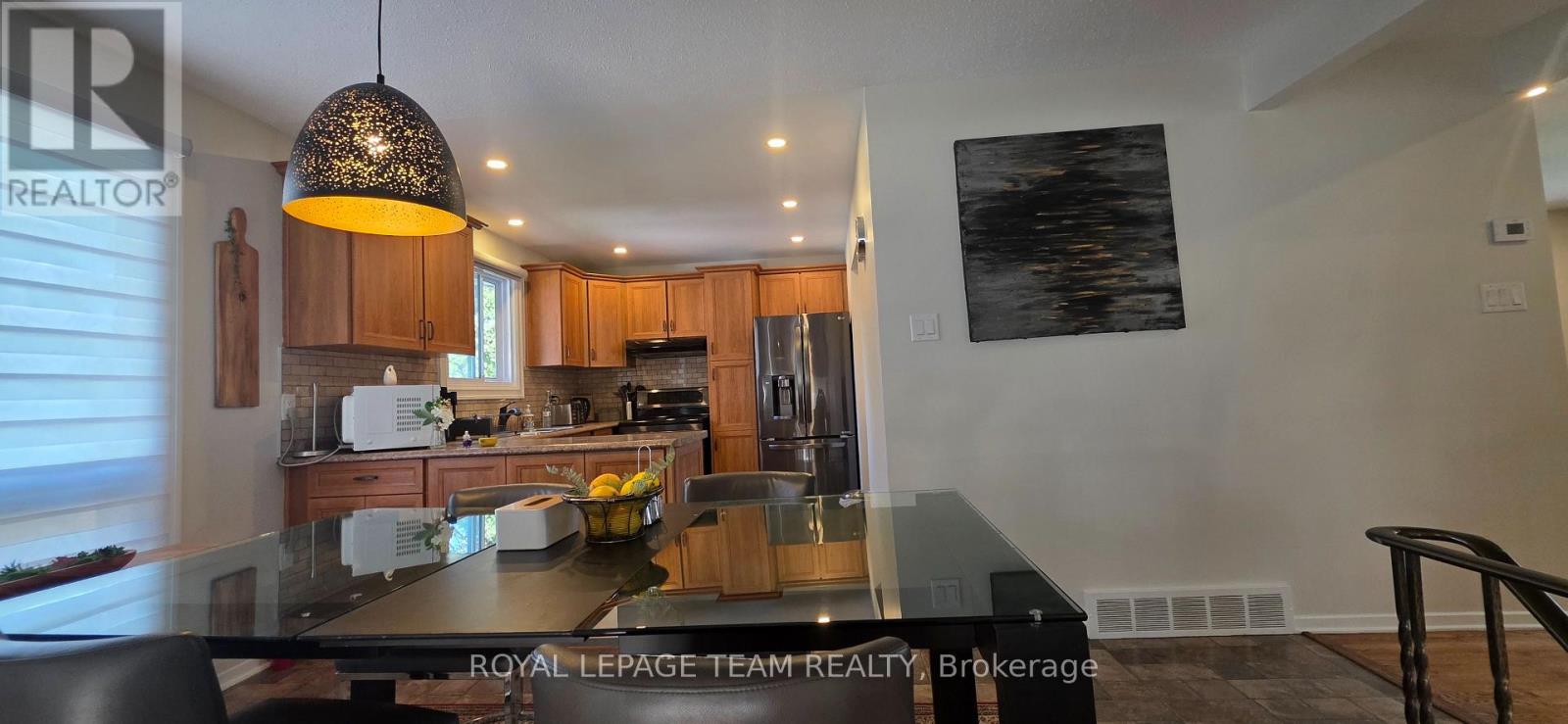 13 Ridgeburn Gate, Ottawa, Ontario  K1B 4C7 - Photo 11 - X13794810