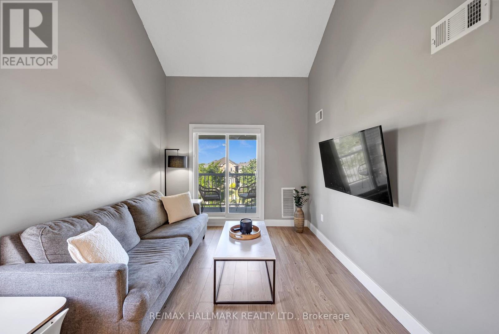 3 - 106 Petra Way, Whitby, Ontario  L1R 0A2 - Photo 6 - E13794784