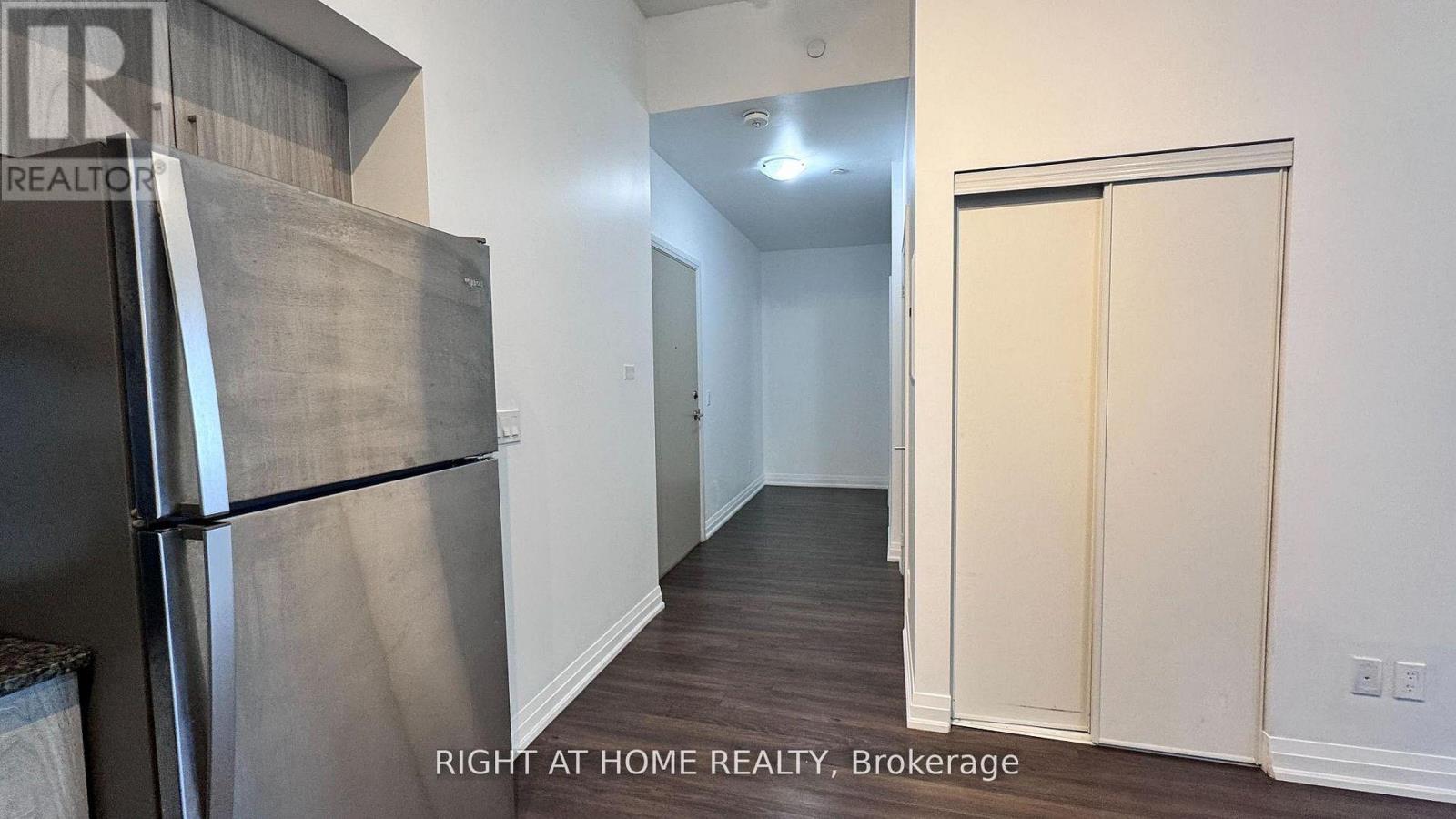824 - 20 Meadowglen Place S, Toronto, Ontario  M1G 0A9 - Photo 6 - E13794788