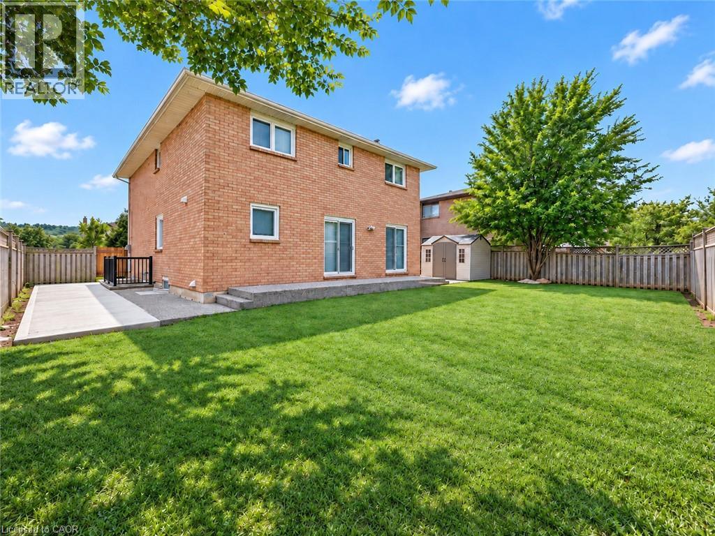 31 Vega Crescent, Stoney Creek, Ontario  L8E 4S6 - Photo 41 - 40864207