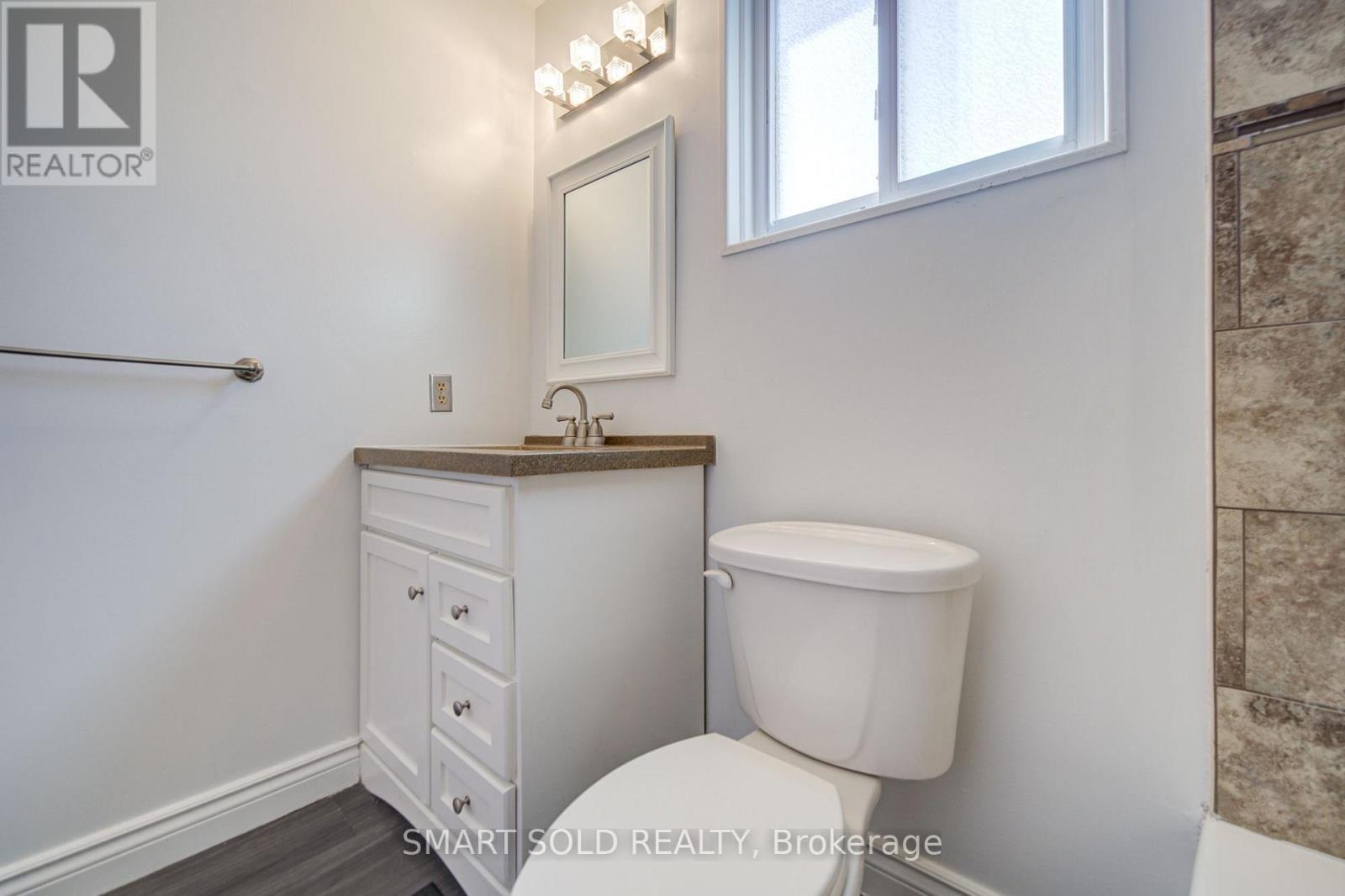 90 Moon Drive, Barrie, Ontario  L4N 7G9 - Photo 26 - S13794768