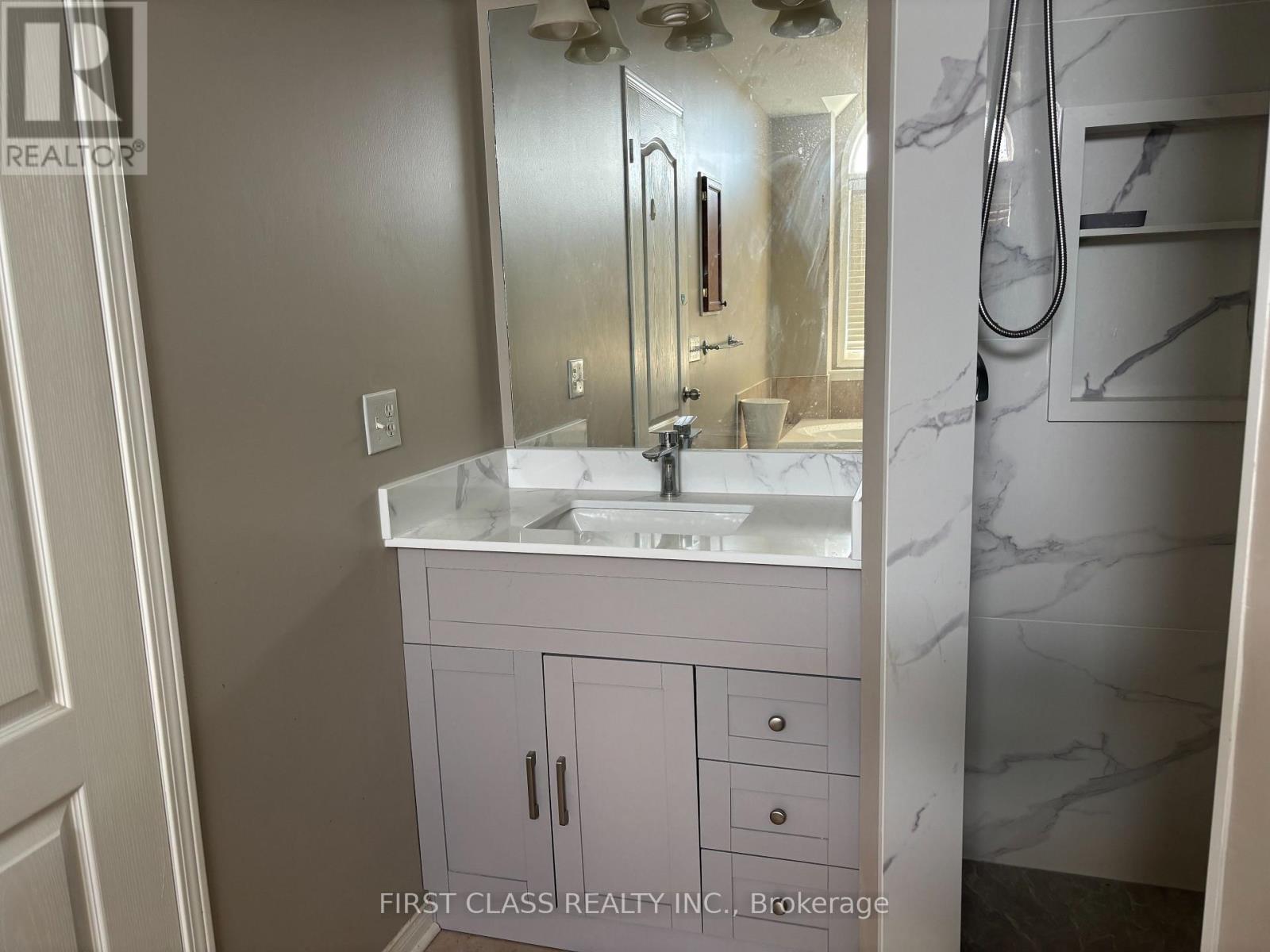 3350 Southwick Street, Mississauga, Ontario  L5M 7L5 - Photo 6 - W13794804