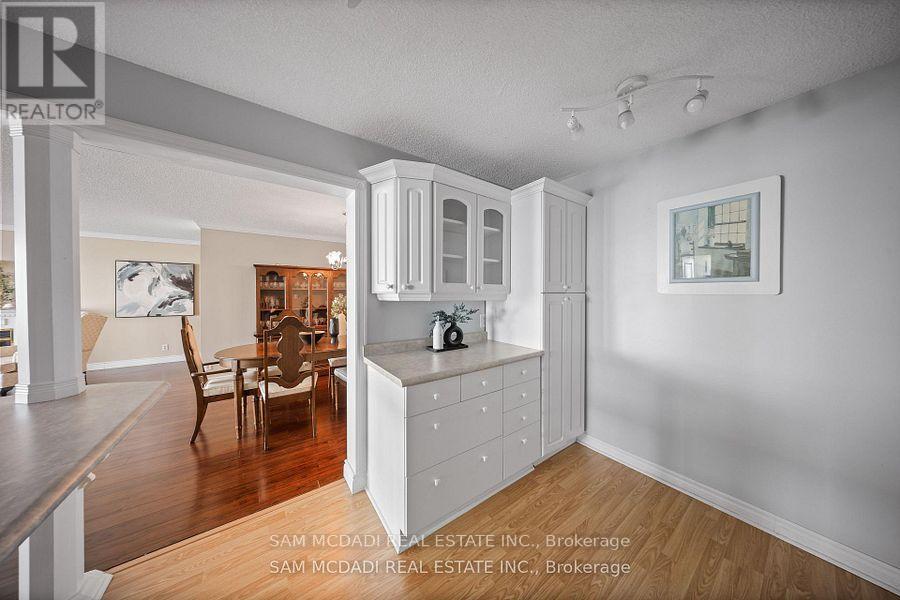 1105 - 5280 Lakeshore Road, Burlington, Ontario  L7L 5R1 - Photo 44 - W13794806